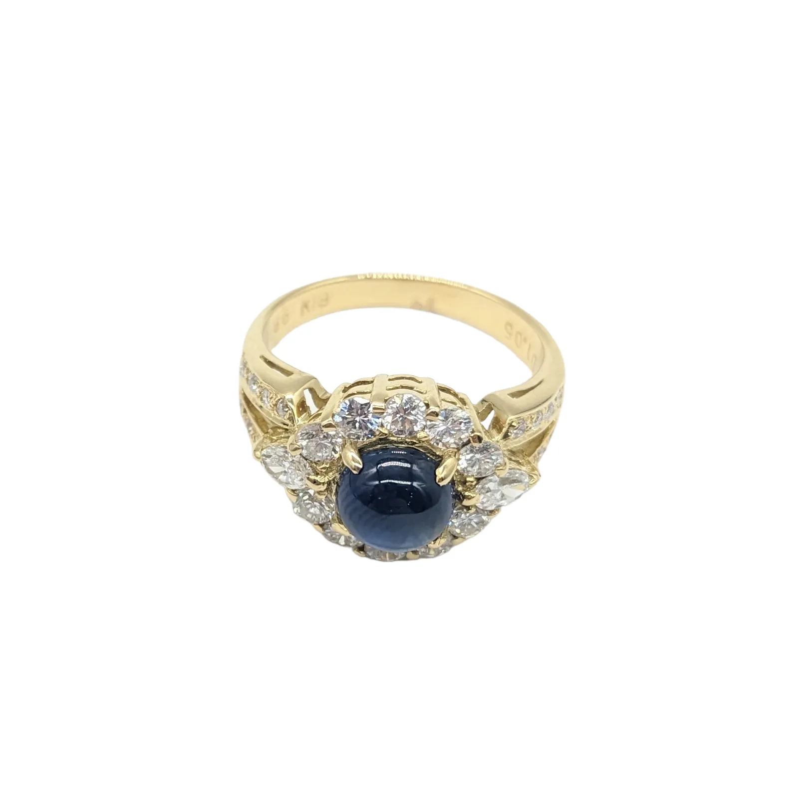 1.05 Carat Diamond and 1.86 Carat Sapphire Ring