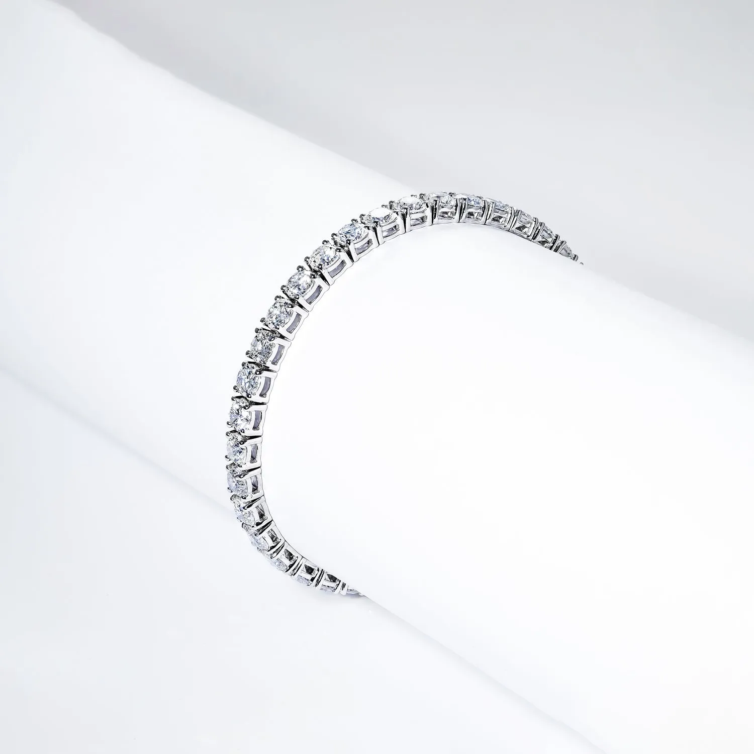 Celeste 13 Carat Round Brilliant Single Row Diamond Bracelet in 14k White Gold