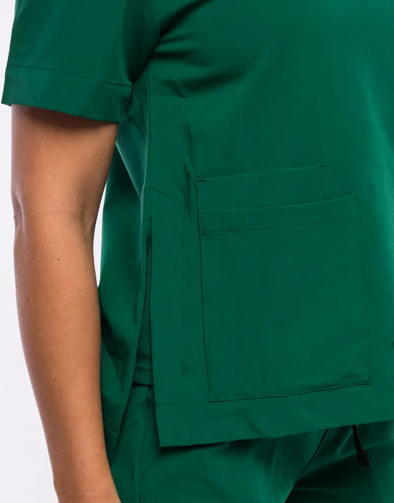 Essential Crewneck Scrub Top - Evergreen