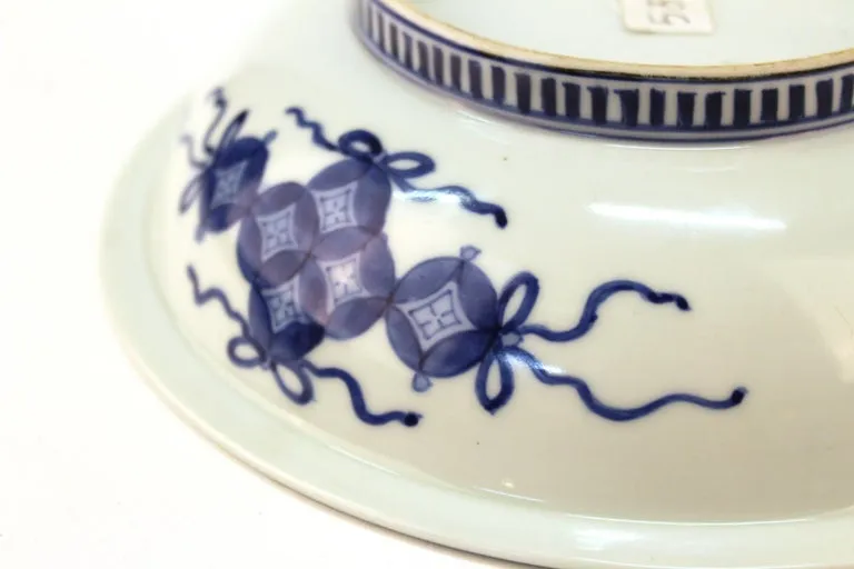 Japanese Nabashima Porcelain Blue Plate with Three Sake Bottle Motif