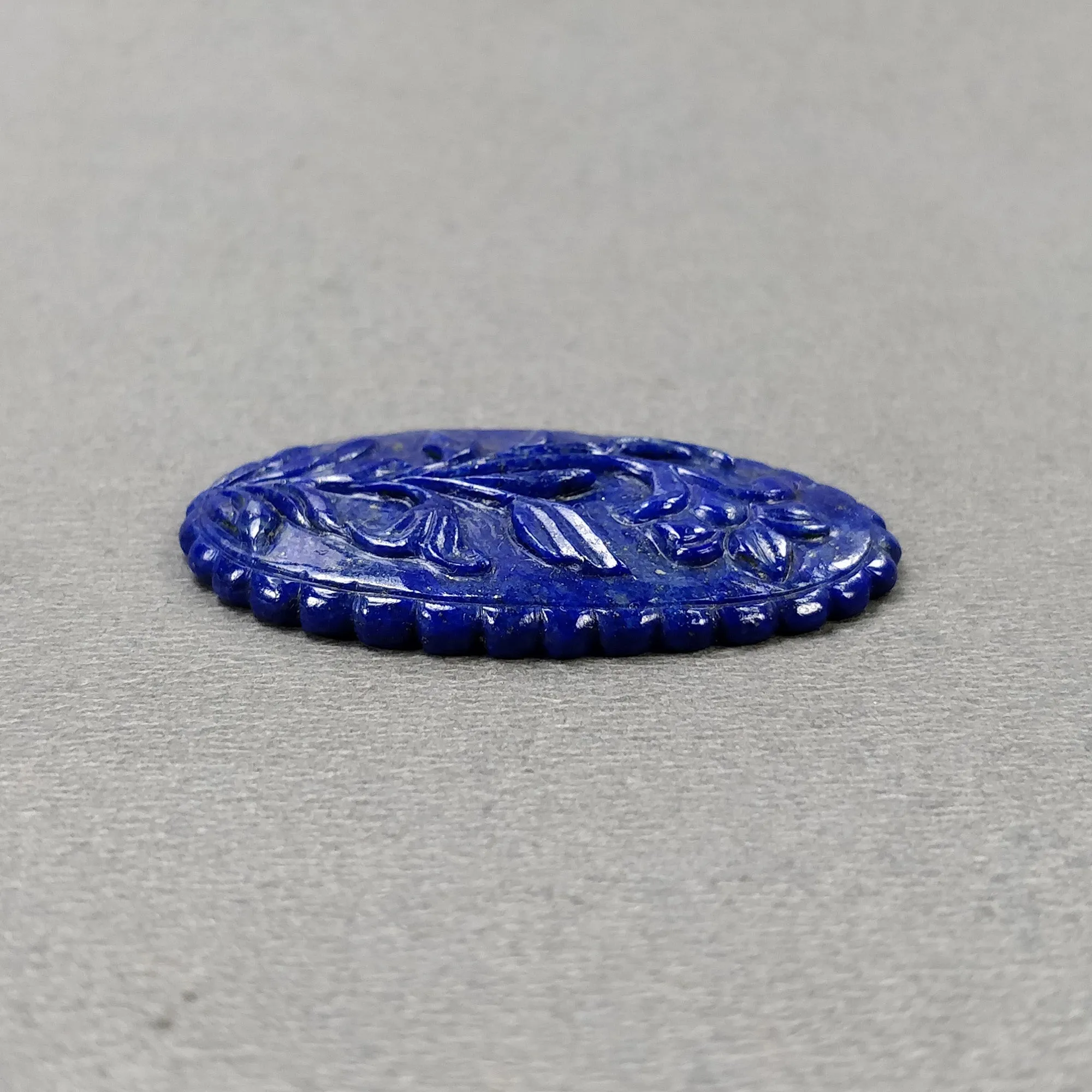 LAPIS LAZULI Gemstone Carving : 31.00cts Natural Untreated Blue Lapis Hand Carved Oval Shape 38*23mm