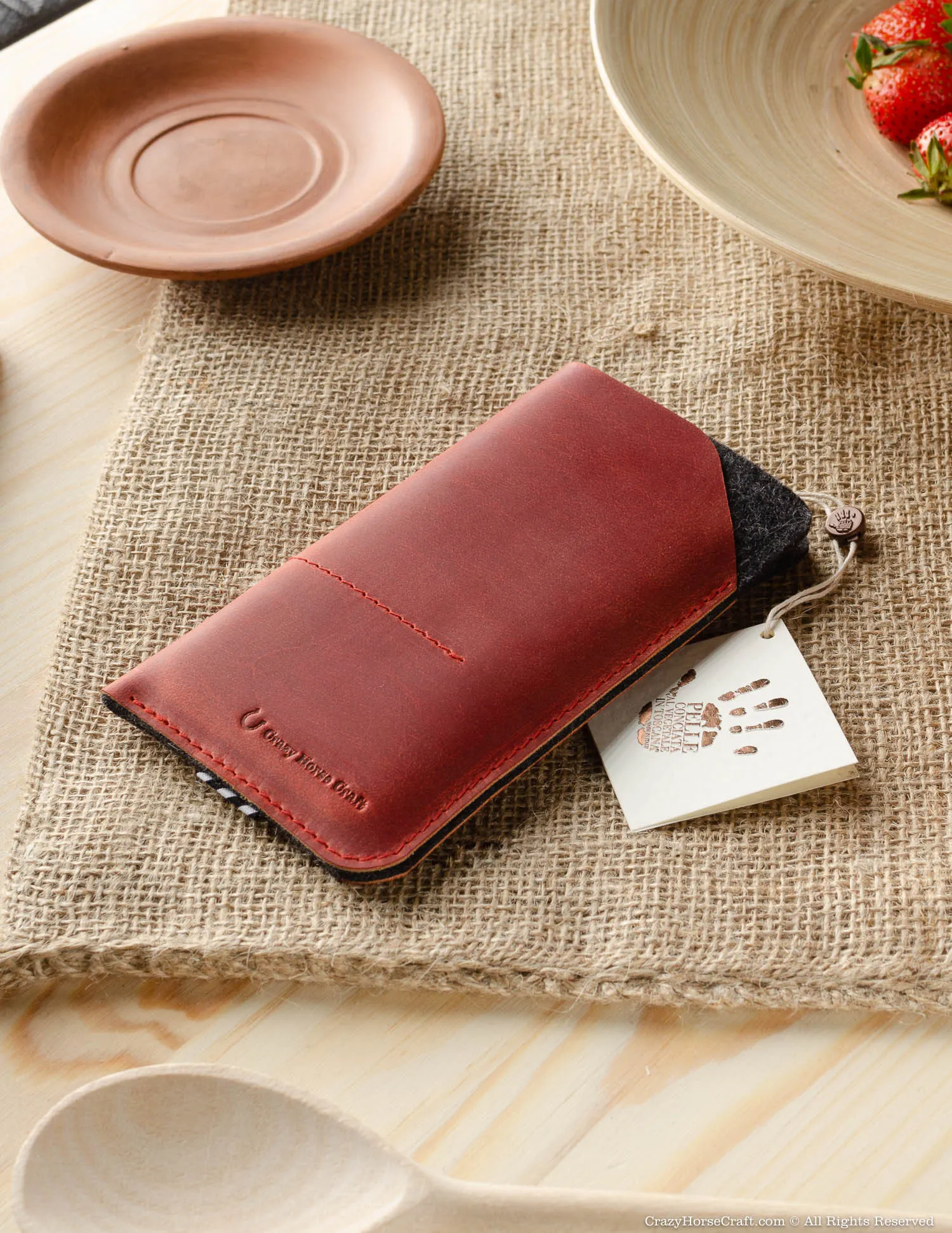 Leather Phone Case / Wallet with Card Pockets | Fragola Red