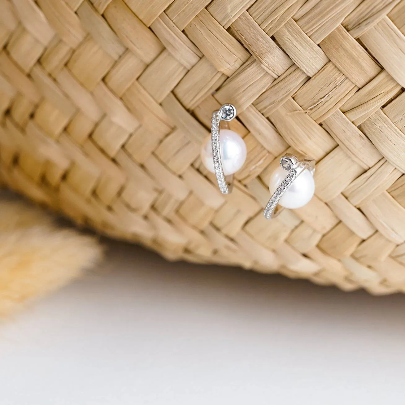 Wonderland Freshwater Pearl Earrings WE00043